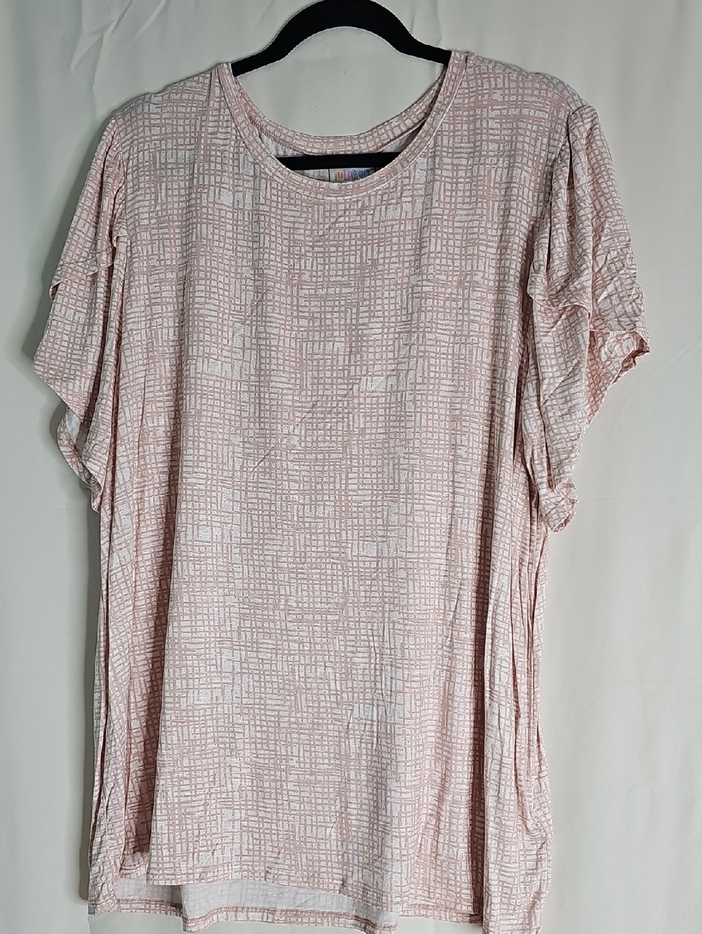 LuLaRoe Olive  Pale Pink Short Sleeve Tee with Textured Grid
